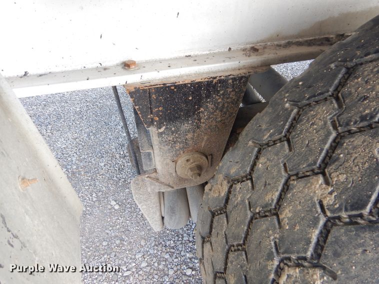 image for item FC9982 2006 Kruz Ravens end dump trailer