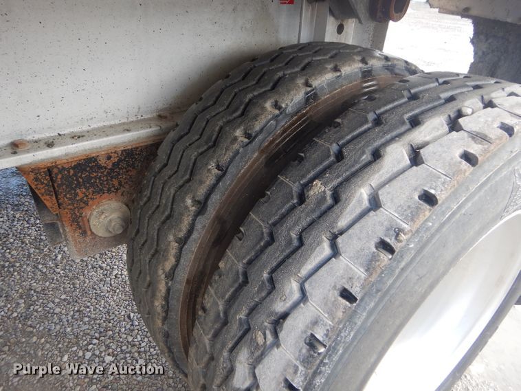 image for item FC9982 2006 Kruz Ravens end dump trailer