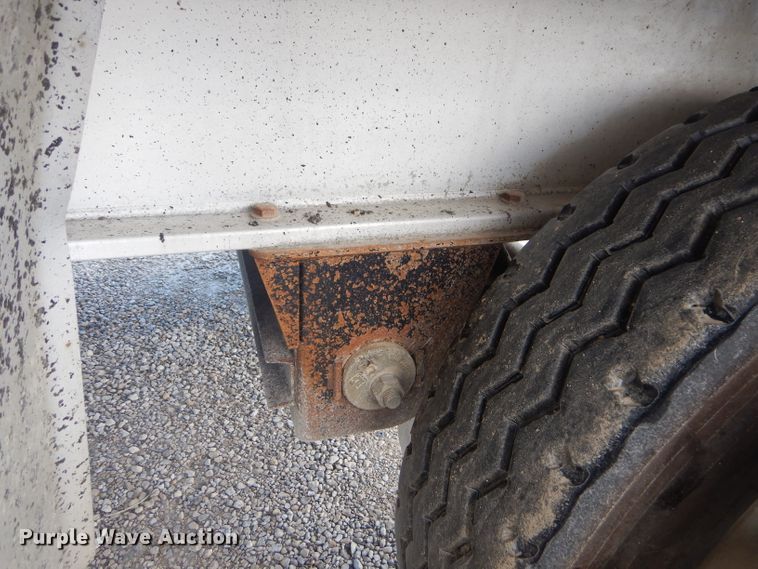 image for item FC9982 2006 Kruz Ravens end dump trailer