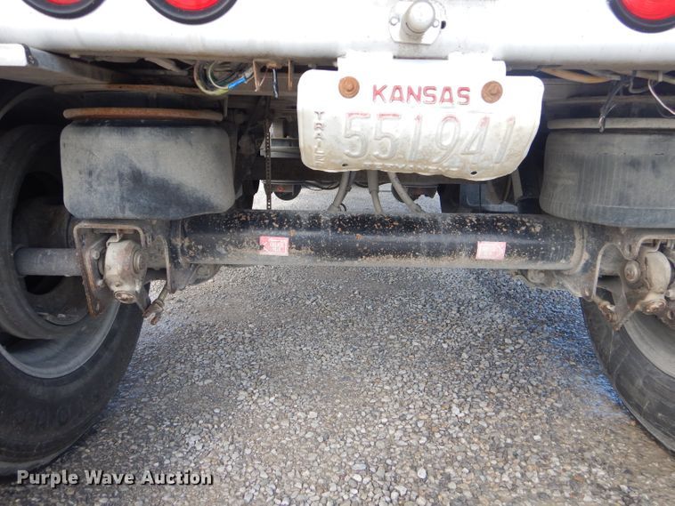 image for item FC9982 2006 Kruz Ravens end dump trailer