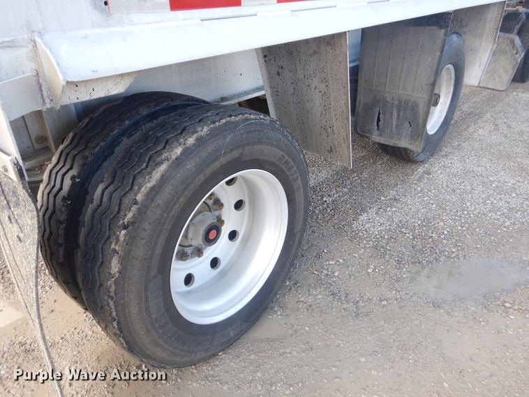 image for item FC9982 2006 Kruz Ravens end dump trailer