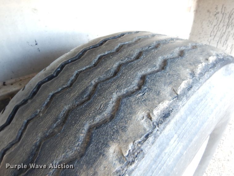 image for item FC9982 2006 Kruz Ravens end dump trailer