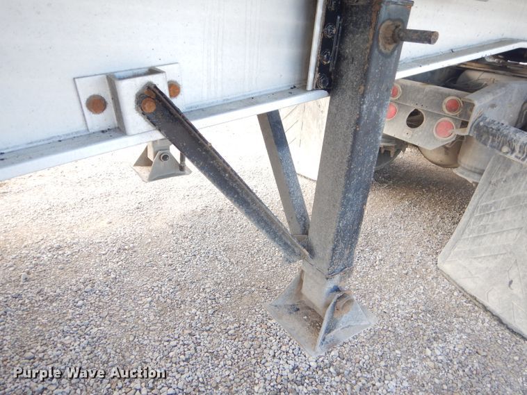 image for item FC9982 2006 Kruz Ravens end dump trailer