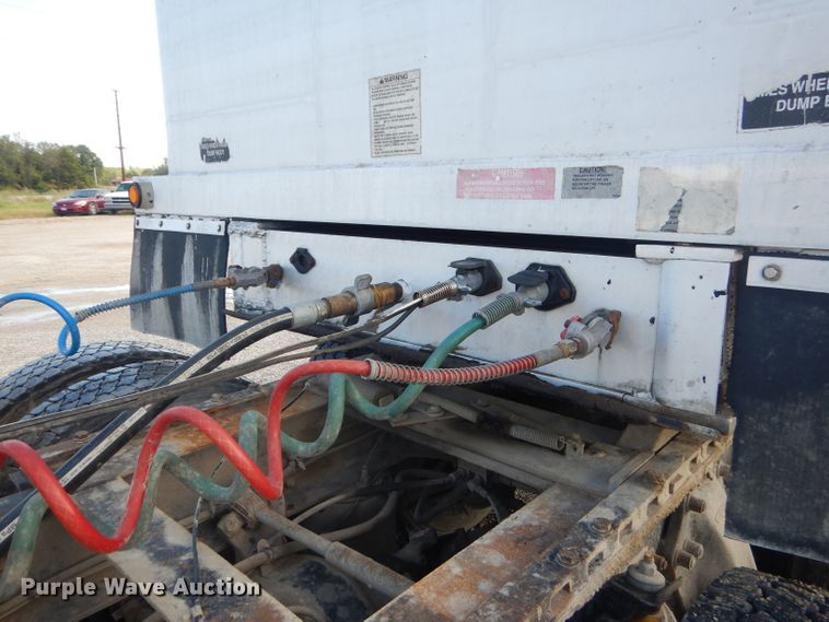 image for item FC9982 2006 Kruz Ravens end dump trailer