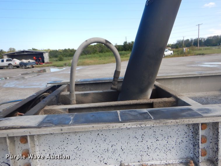 image for item FC9982 2006 Kruz Ravens end dump trailer