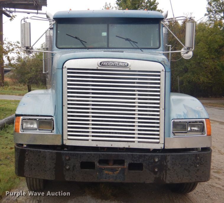 image for item FF9049 1998 Freightliner FLD120 semi truck