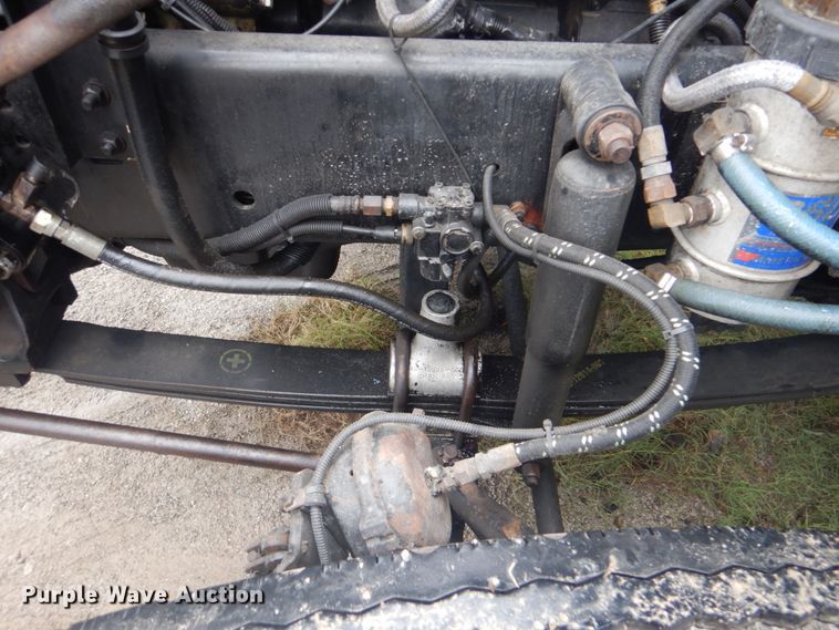 image for item FF9049 1998 Freightliner FLD120 semi truck