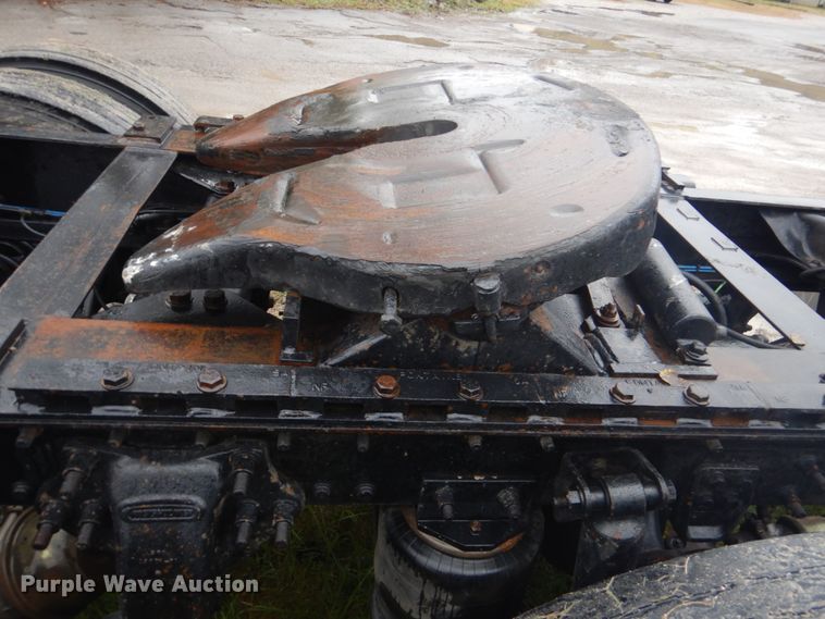 image for item FF9049 1998 Freightliner FLD120 semi truck