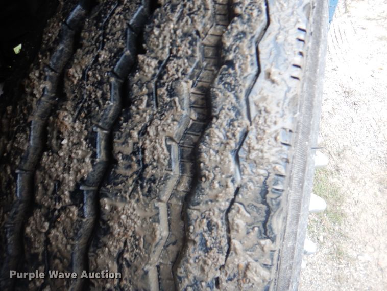 image for item FF9049 1998 Freightliner FLD120 semi truck