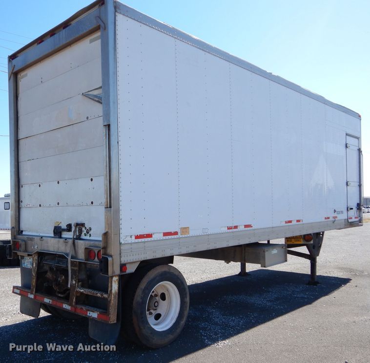 image for item FK9893 2006 Utility Trailers refrigerated van trailer