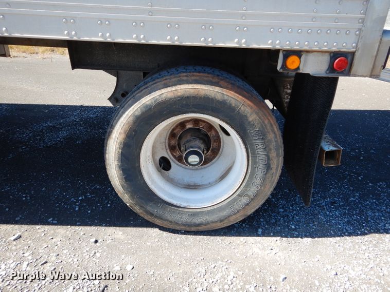 image for item FK9893 2006 Utility Trailers refrigerated van trailer