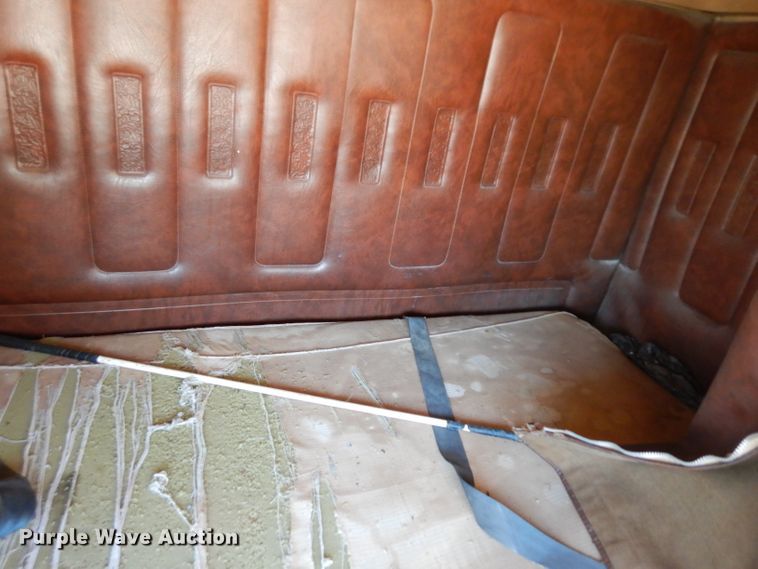 image for item GI9383 1984 International C09670 semi truck