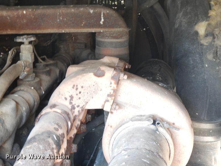 image for item GI9383 1984 International C09670 semi truck