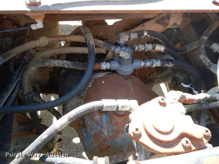 image for item GI9383 1984 International C09670 semi truck