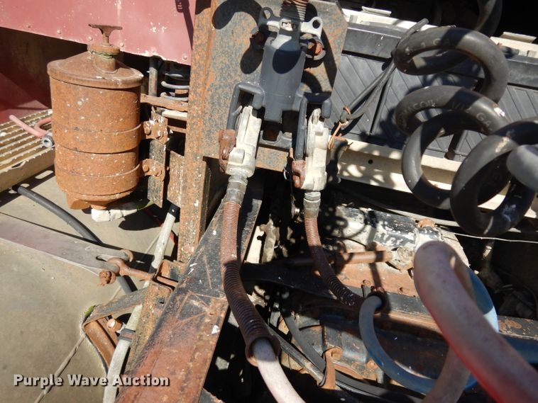 image for item GI9383 1984 International C09670 semi truck