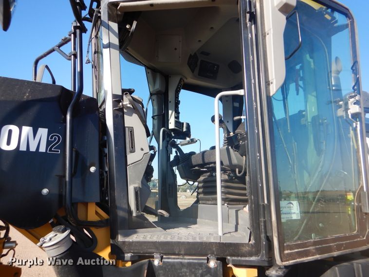 image for item DD4522 2012 Caterpillar 140M2 VHP Plus motor grader