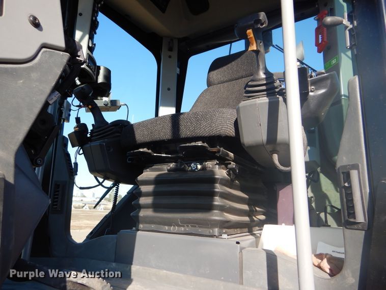 image for item DD4522 2012 Caterpillar 140M2 VHP Plus motor grader