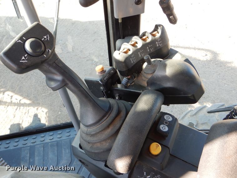 image for item DD4522 2012 Caterpillar 140M2 VHP Plus motor grader