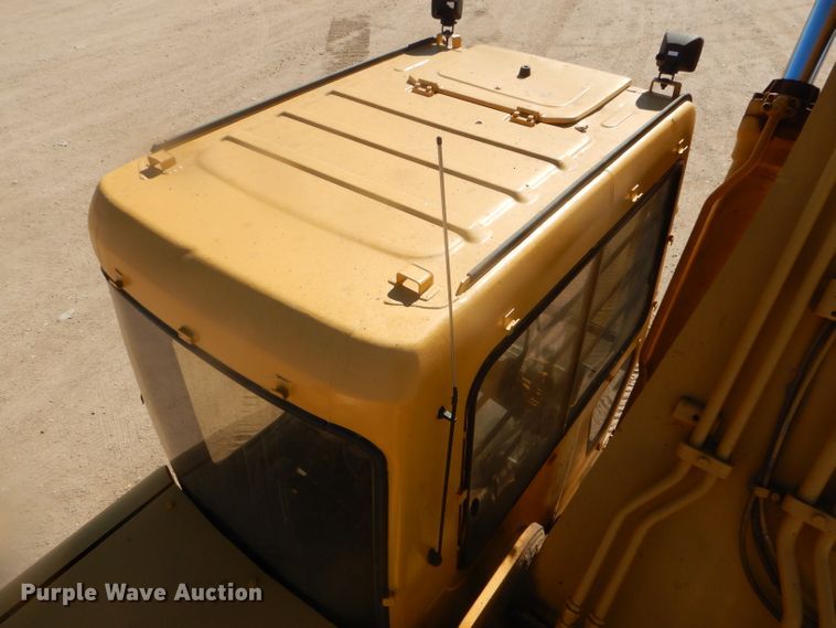 image for item DD4524 1993 John Deere 790E LC excavator