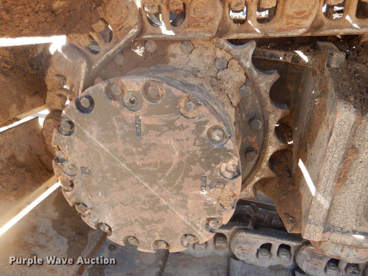 image for item DD4524 1993 John Deere 790E LC excavator