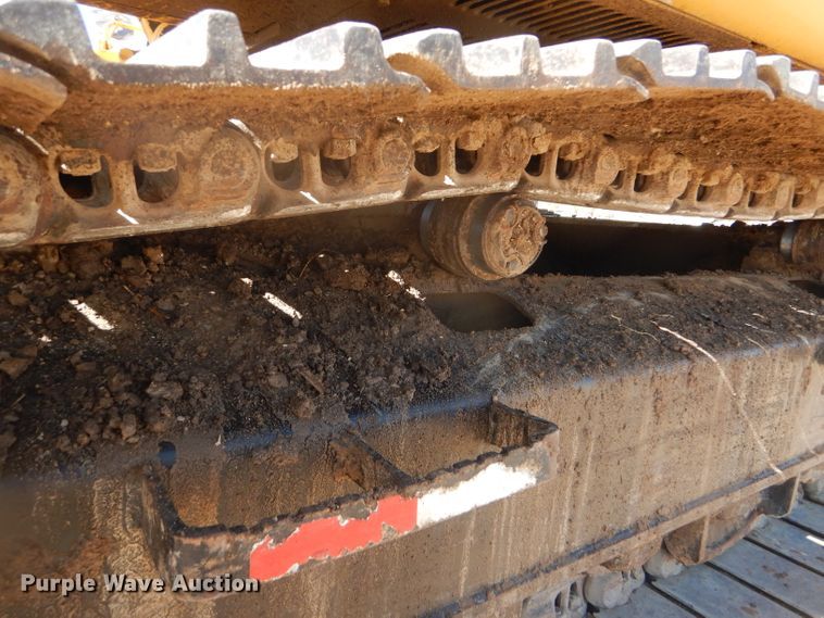 image for item DD4524 1993 John Deere 790E LC excavator