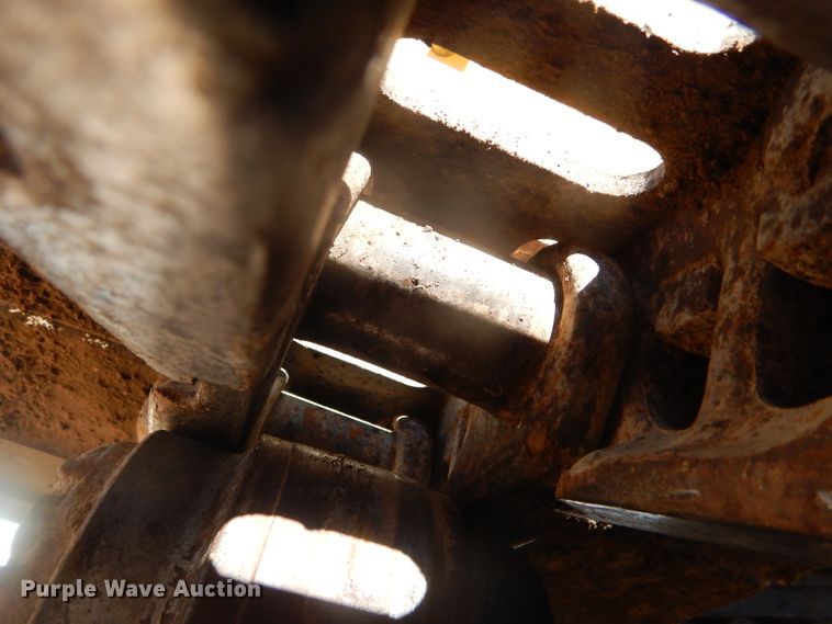 image for item DD4524 1993 John Deere 790E LC excavator