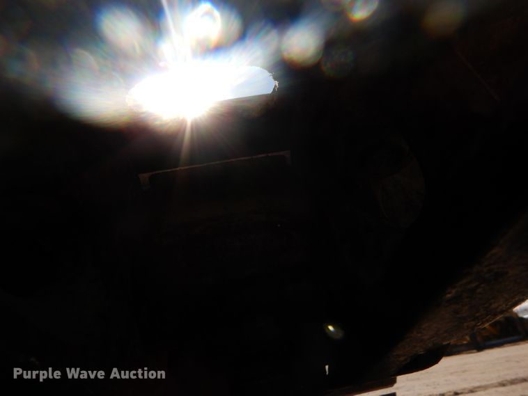 image for item DD4524 1993 John Deere 790E LC excavator