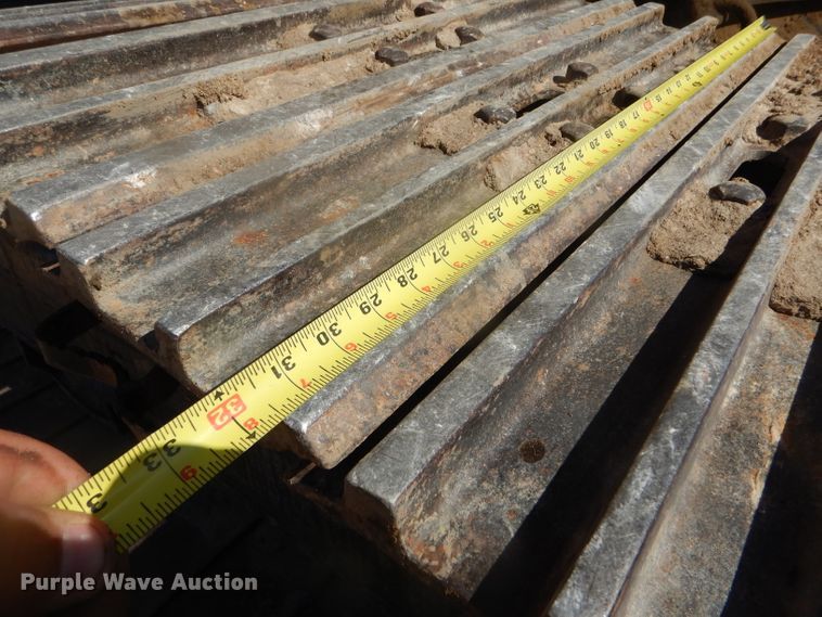 image for item DD4524 1993 John Deere 790E LC excavator