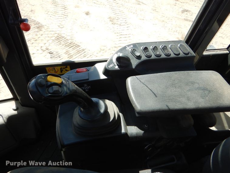 image for item DD4525 2015 Komatsu WA320-7 wheel loader