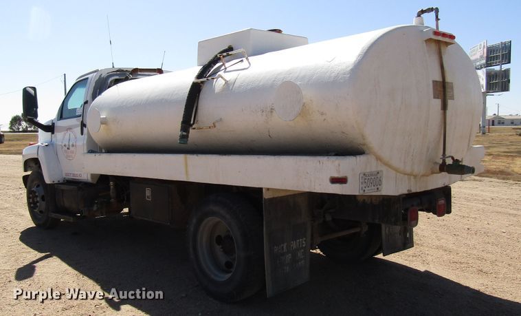 image for item DG0261 2008 Chevrolet C7500 tank truck