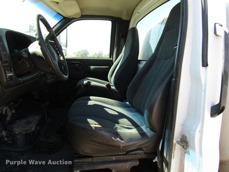 image for item DG0261 2008 Chevrolet C7500 tank truck