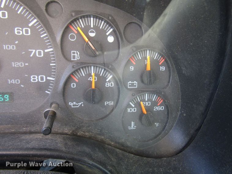 image for item DG0261 2008 Chevrolet C7500 tank truck