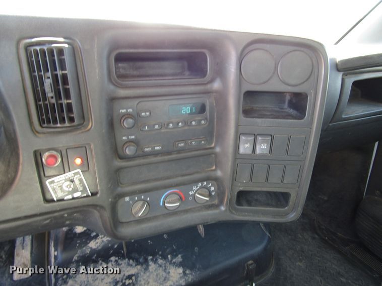 image for item DG0261 2008 Chevrolet C7500 tank truck