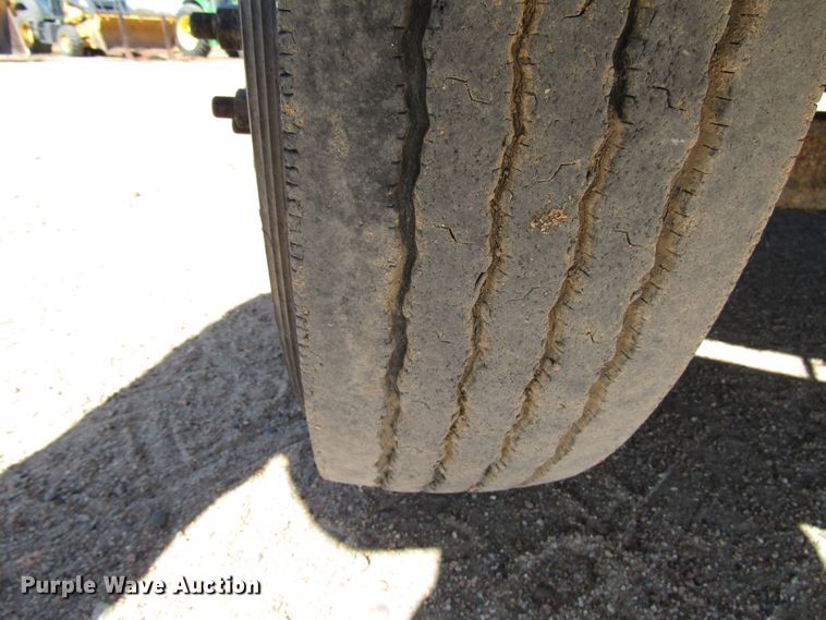 image for item DG0261 2008 Chevrolet C7500 tank truck