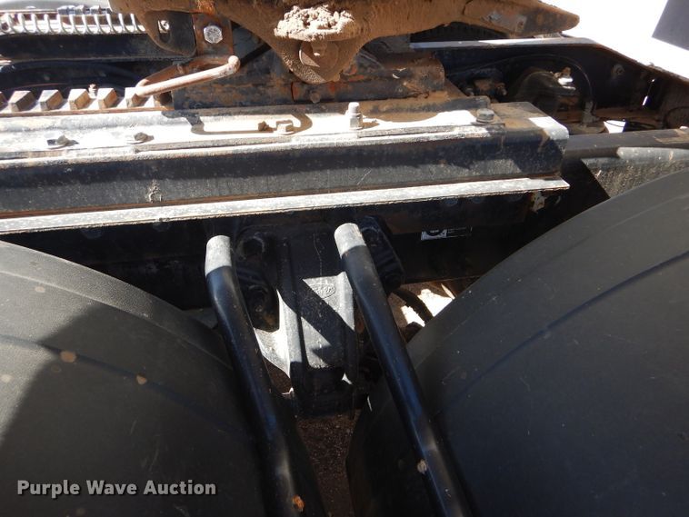 image for item DG0262 2007 Peterbilt 379 semi truck