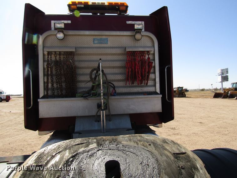 image for item DG0263 2003 Peterbilt 379 semi truck