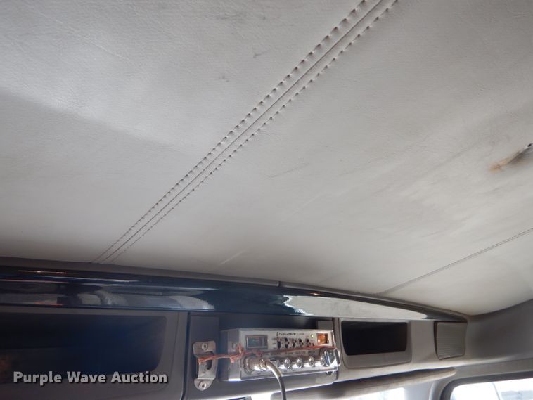 image for item DG0265 2010 Kenworth T400 flatbed truck