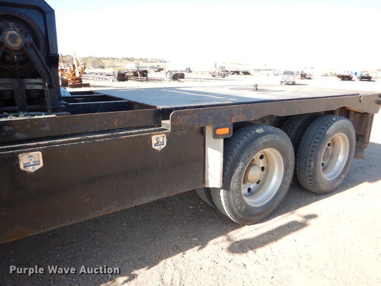 image for item DG0265 2010 Kenworth T400 flatbed truck