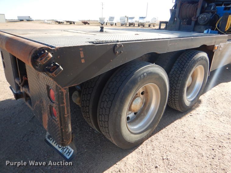 image for item DG0265 2010 Kenworth T400 flatbed truck