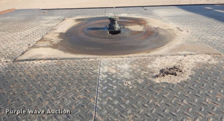 image for item DG0265 2010 Kenworth T400 flatbed truck