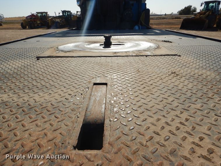 image for item DG0265 2010 Kenworth T400 flatbed truck