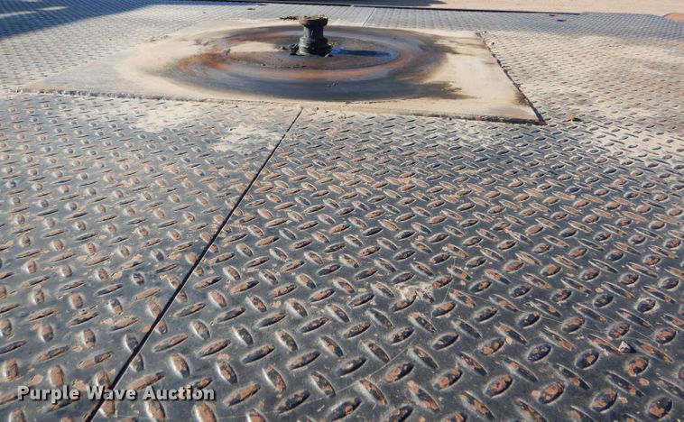 image for item DG0265 2010 Kenworth T400 flatbed truck