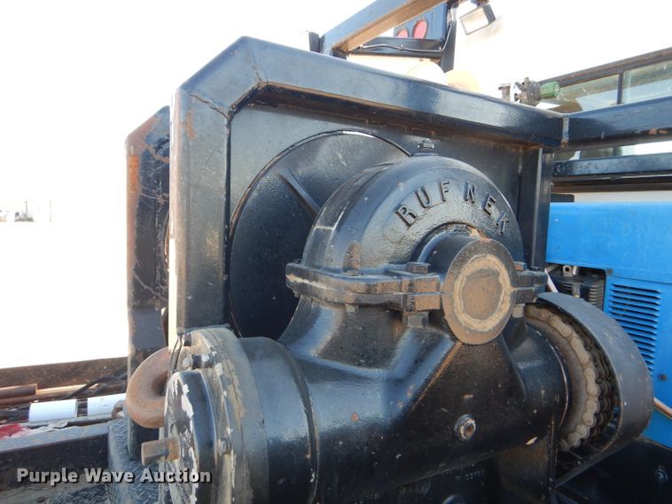 image for item DG0265 2010 Kenworth T400 flatbed truck