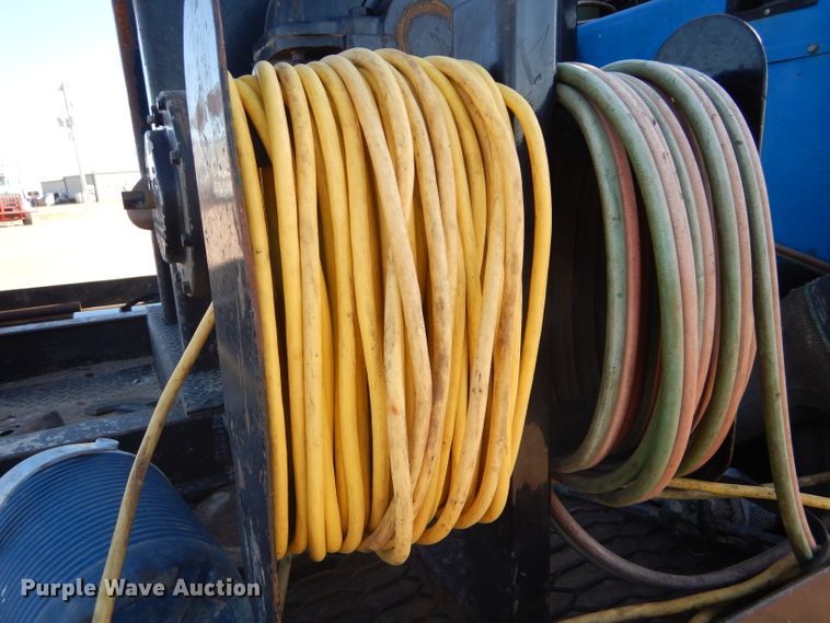 image for item DG0265 2010 Kenworth T400 flatbed truck