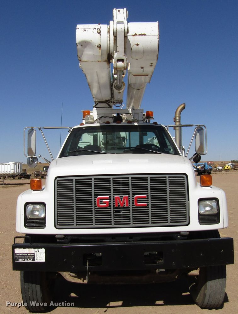 image for item DG0268 1997 GMC C8500 bucket truck
