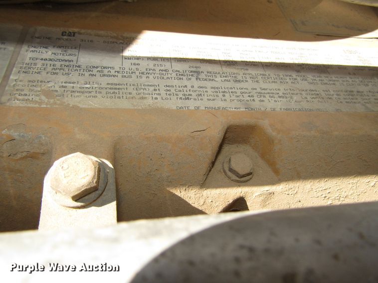 image for item DG0268 1997 GMC C8500 bucket truck