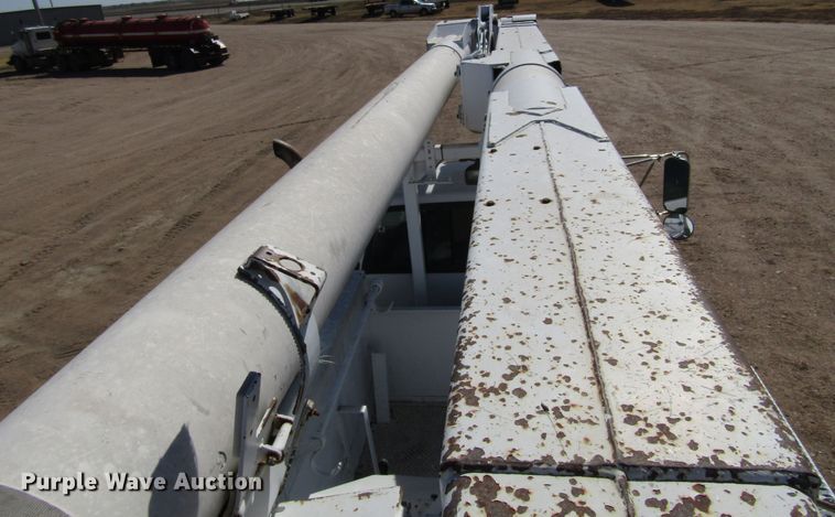 image for item DG0268 1997 GMC C8500 bucket truck