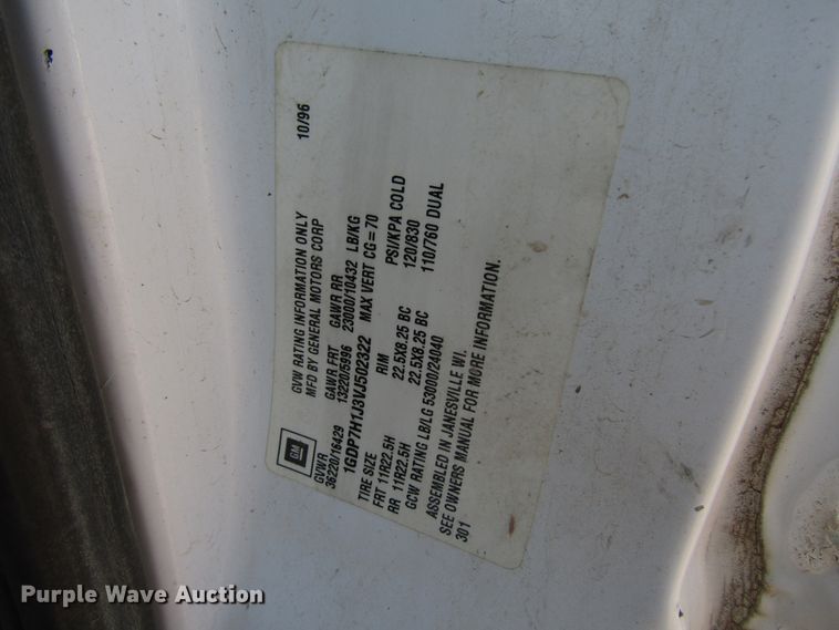 image for item DG0268 1997 GMC C8500 bucket truck