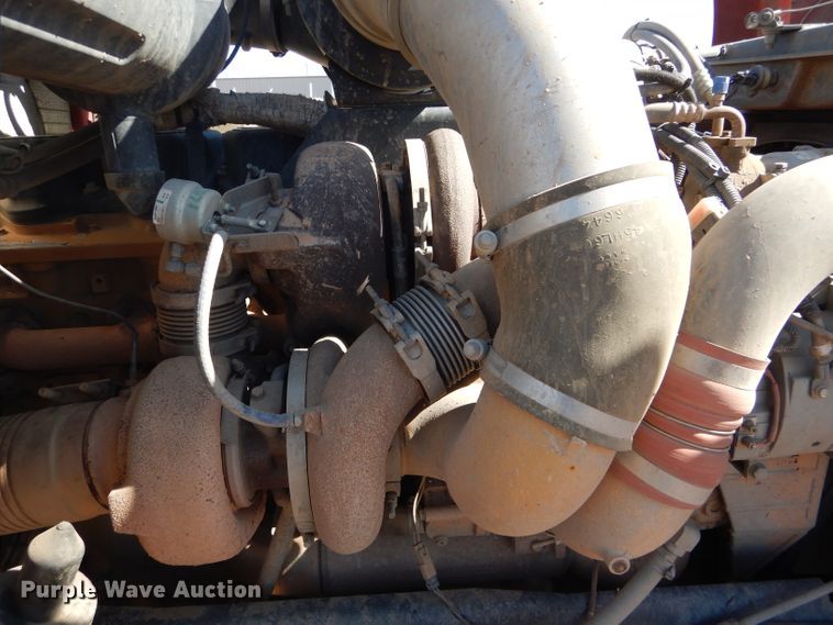 image for item DG0269 2007 Kenworth T800 semi truck