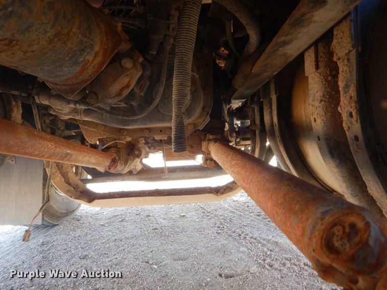 image for item DG0269 2007 Kenworth T800 semi truck